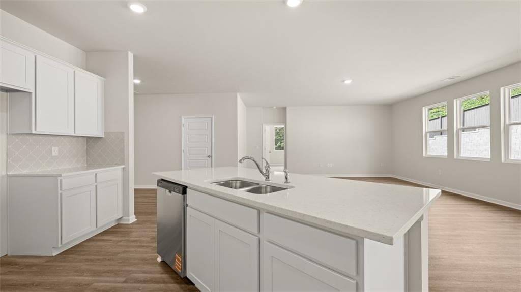 4 bedroom, 3 bathroom, 2,431 sq ft single family residence for sale at 1241 Kingston Avenue, Buckhead, GA 30625 — photo 5