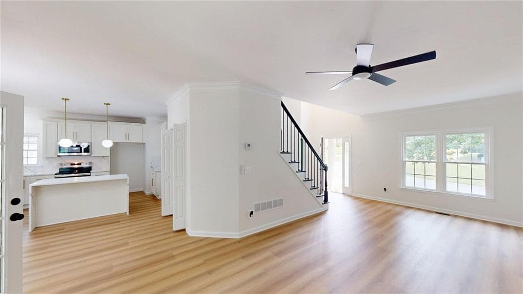 5 bedroom, 3 bathroom, 3,681 sq ft single family residence for sale at 130 Meryton Drive, Dallas, GA 30157 — photo 7
