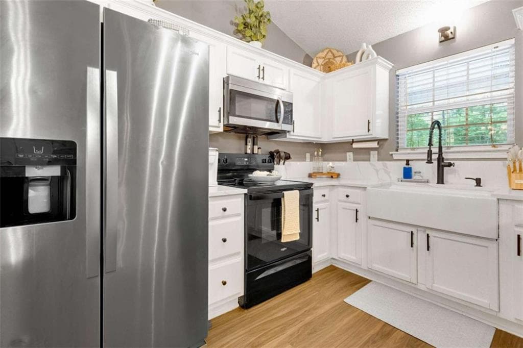3 bedroom, 2 bathroom, 1,729 sq ft single family residence for sale at 265 Riverbrooke Trail, Covington, GA 30016 — photo 10