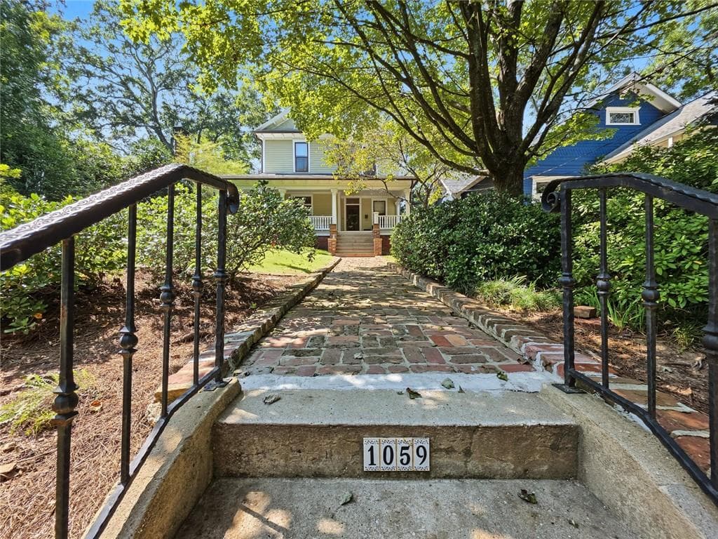 3 bedroom, 3 bathroom, 2,728 sq ft single family residence for rent at 1059 Alta Avenue, Atlanta, GA 30307 for $5,800 a month — photo 3