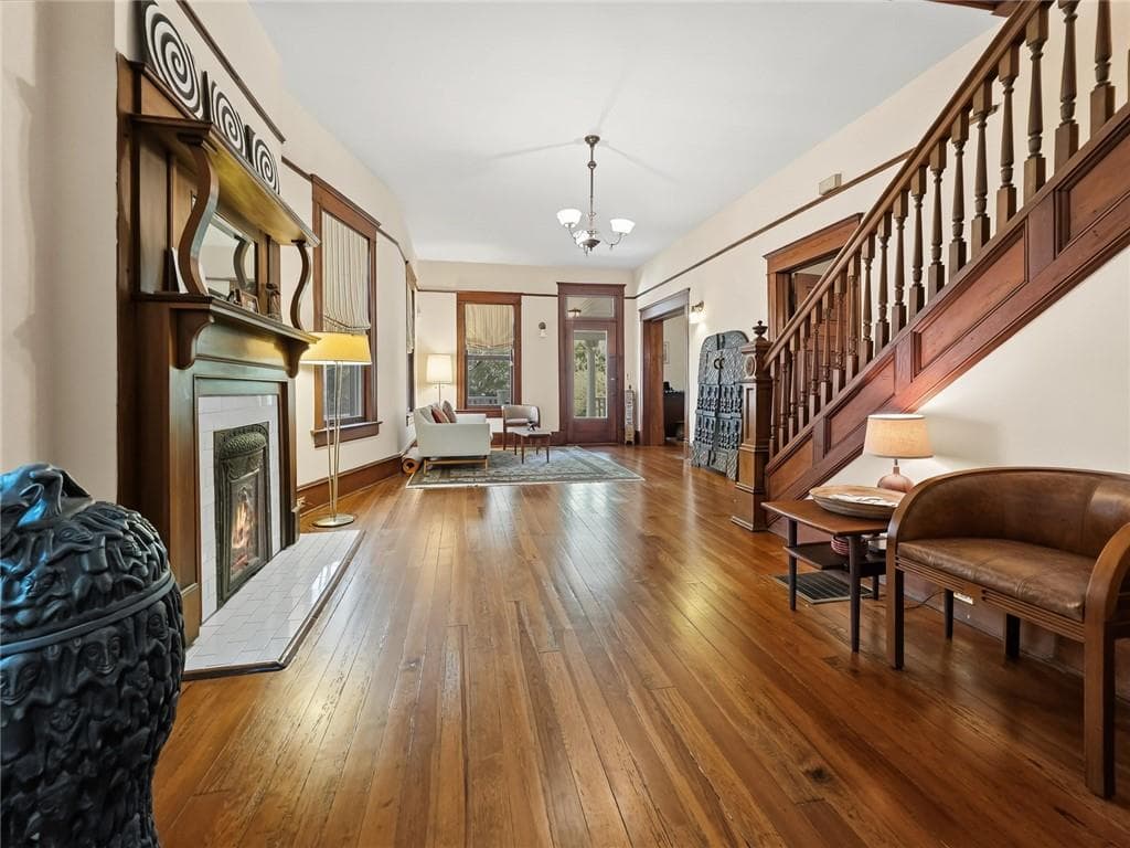 3 bedroom, 3 bathroom, 2,728 sq ft single family residence for rent at 1059 Alta Avenue, Atlanta, GA 30307 for $5,800 a month — photo 10