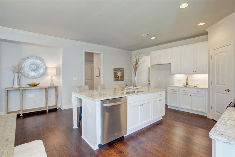 3 bedroom, 3 bathroom, 1,922 sq ft single family residence for sale at 3101 Tirian Place, Acworth, GA 30101 — photo 7