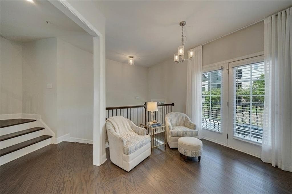 4 bedroom, 4 bathroom, 3,168 sq ft townhouse for sale at 327 Hudson Way, Woodstock, GA 30189 — photo 5