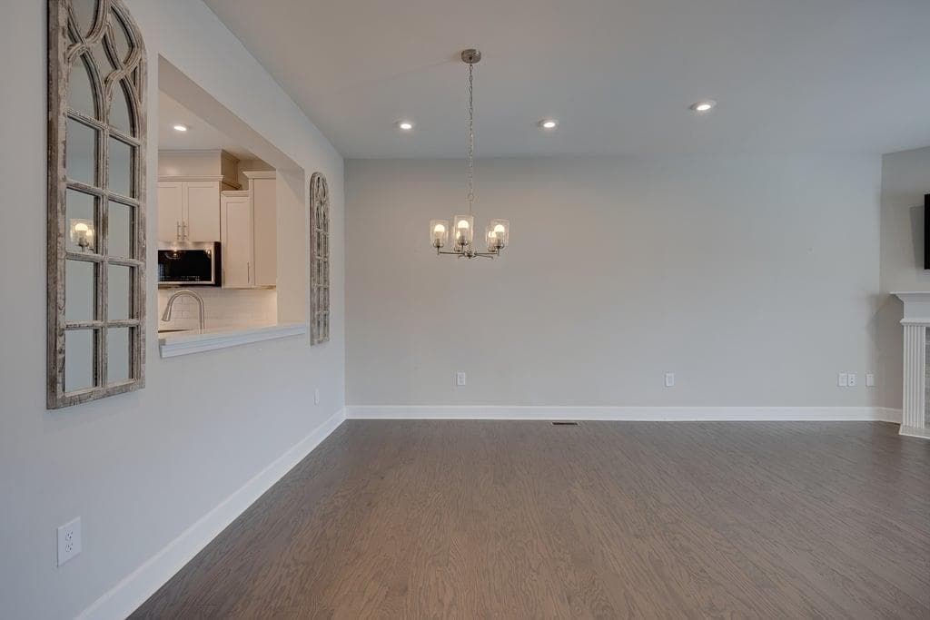 4 bedroom, 4 bathroom, 3,168 sq ft townhouse for sale at 327 Hudson Way, Woodstock, GA 30189 — photo 9