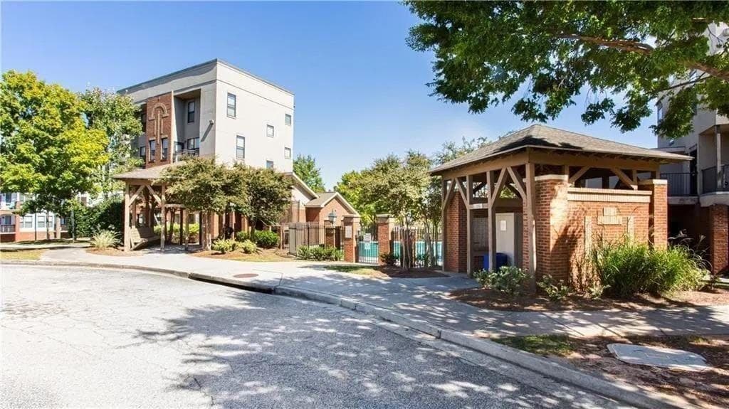1 bedroom, 1 bathroom, 679 sq ft condominium for rent at 898 Oak Street 1307, Atlanta, GA 30310 for $1,300 a month