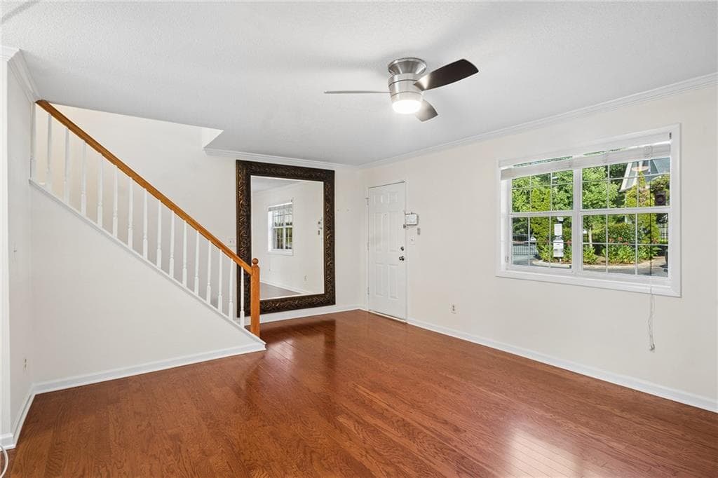 2 bedroom, 3 bathroom, 1,324 sq ft townhouse for rent at 6900 Roswell Road B5, Sandy Springs, GA 30328 for $2,400 a month — photo 5