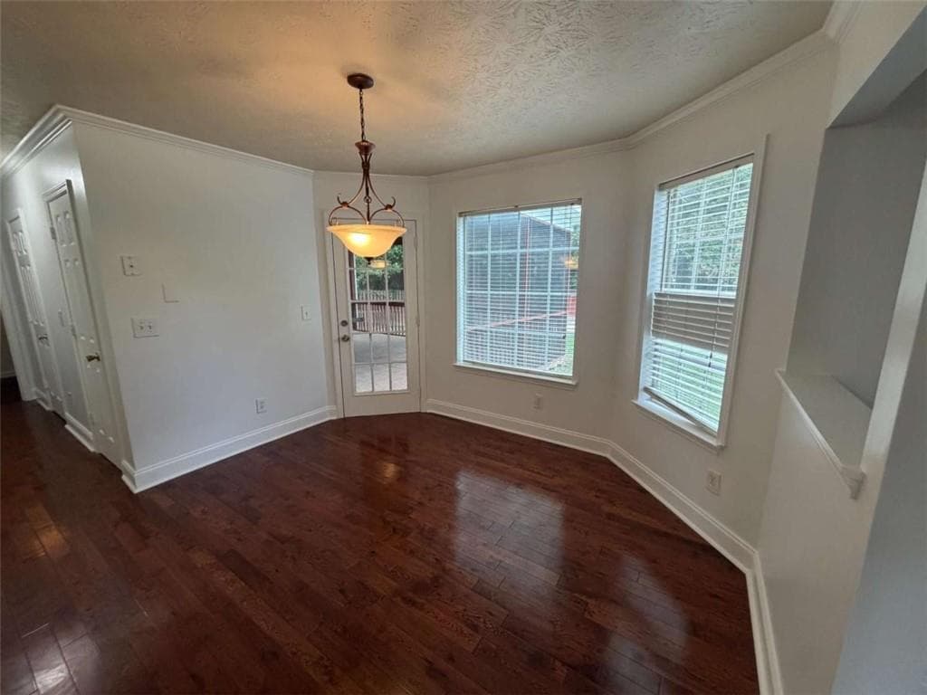 4 bedroom, 3 bathroom, 2,740 sq ft single family residence for rent at 9469 Carnes Crossing Circle, Jonesboro, GA 30236 for $2,395 a month — photo 6