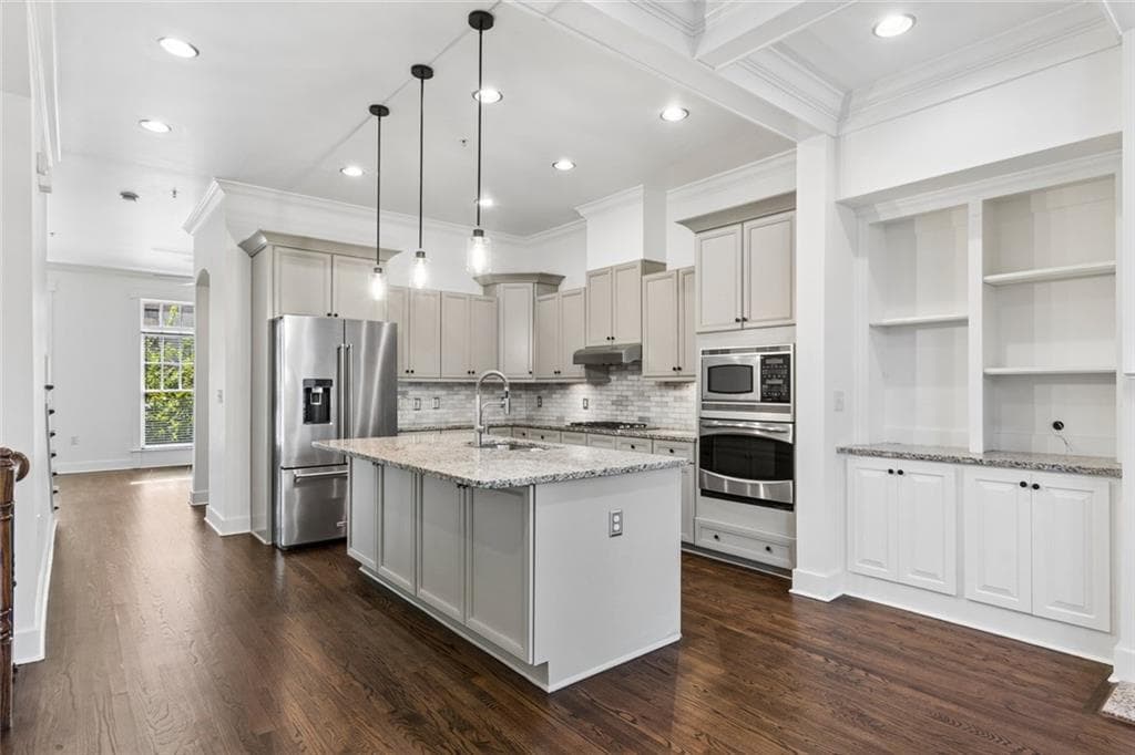 4 bedroom, 5 bathroom, 3,094 sq ft townhouse for sale at 1014 River Vista Drive, Atlanta, GA 30339 — photo 1 of 62