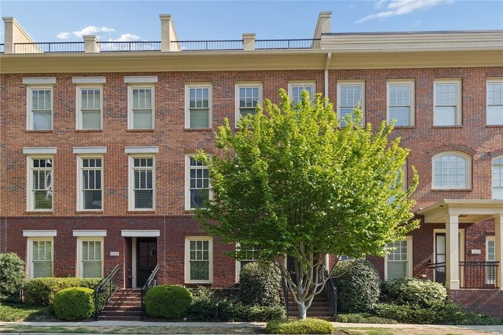 4 bedroom, 5 bathroom, 3,094 sq ft townhouse for sale at 1014 River Vista Drive, Atlanta, GA 30339 — photo 3
