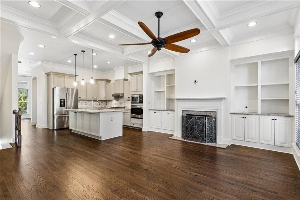 4 bedroom, 5 bathroom, 3,094 sq ft townhouse for sale at 1014 River Vista Drive, Atlanta, GA 30339 — photo 4