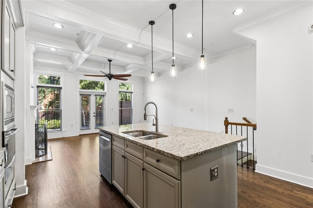 4 bedroom, 5 bathroom, 3,094 sq ft townhouse for sale at 1014 River Vista Drive, Atlanta, GA 30339 — photo 7