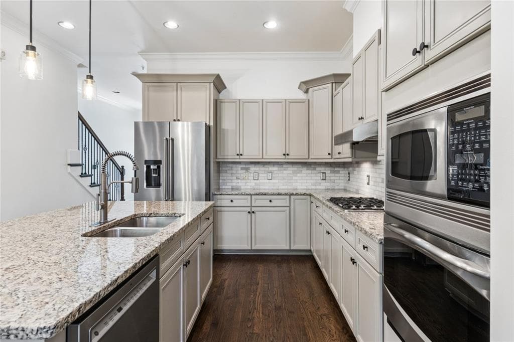 4 bedroom, 5 bathroom, 3,094 sq ft townhouse for sale at 1014 River Vista Drive, Atlanta, GA 30339 — photo 8