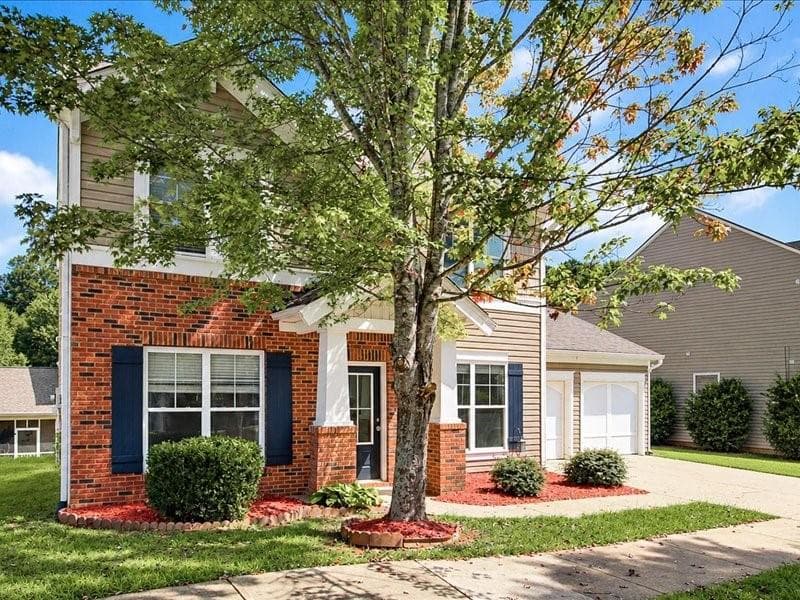 4 bedroom, 3 bathroom, 2,070 sq ft single family residence for sale at 202 Quince Road, Canton, GA 30114 — photo 2