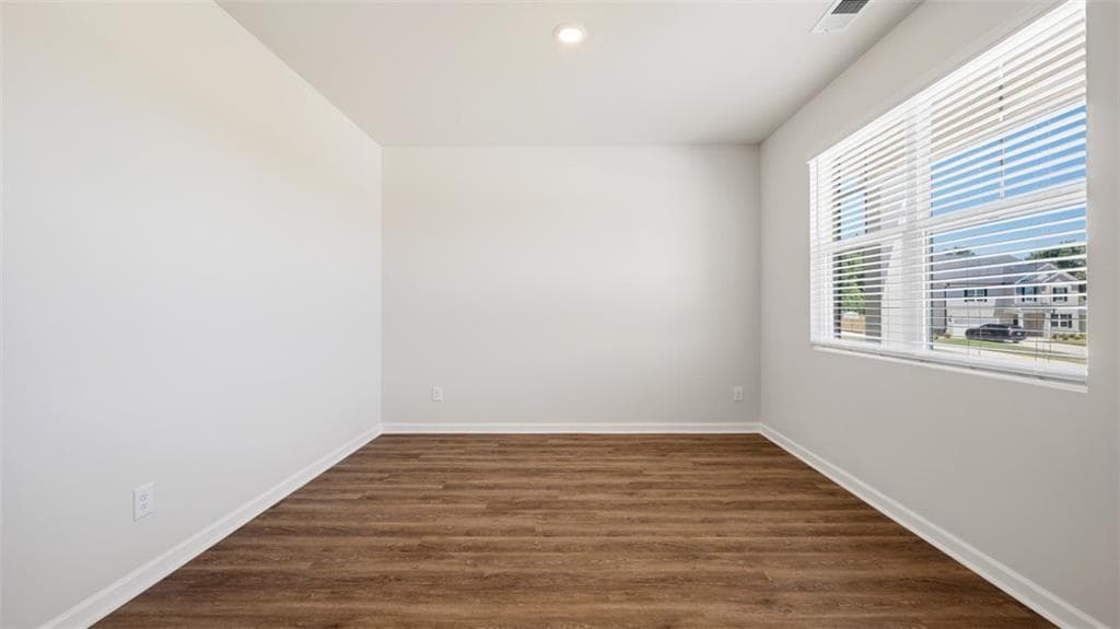 4 bedroom, 3 bathroom, 2,175 sq ft single family residence for sale at 1110 Amerson Street, Buckhead, GA 30625 — photo 4