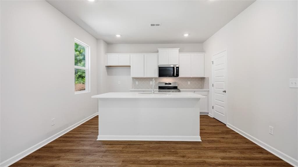4 bedroom, 3 bathroom, 2,175 sq ft single family residence for sale at 1110 Amerson Street, Buckhead, GA 30625 — photo 7