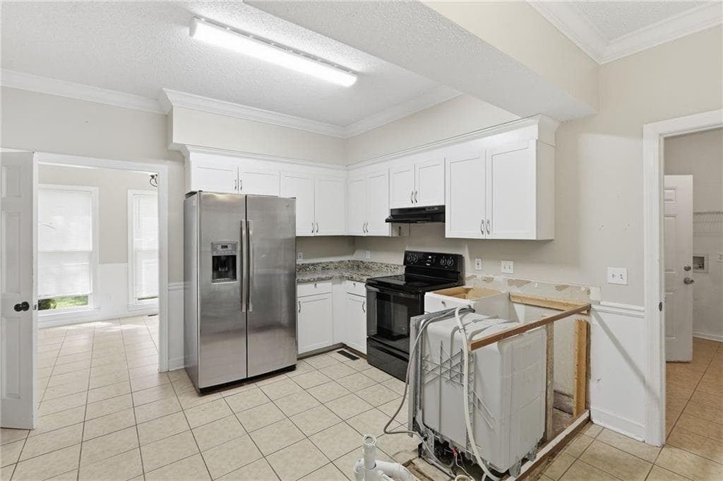 4 bedroom, 3 bathroom, 2,249 sq ft single family residence for sale at 5300 Oglethorpe Court, Powder Springs, GA 30127 — photo 7