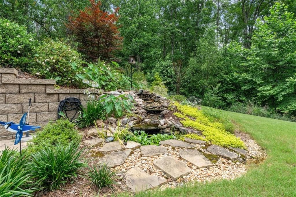 4 bedroom, 4 bathroom, 3,839 sq ft single family residence for sale at 4475 Liberty Road, Villa Rica, GA 30180 — photo 8