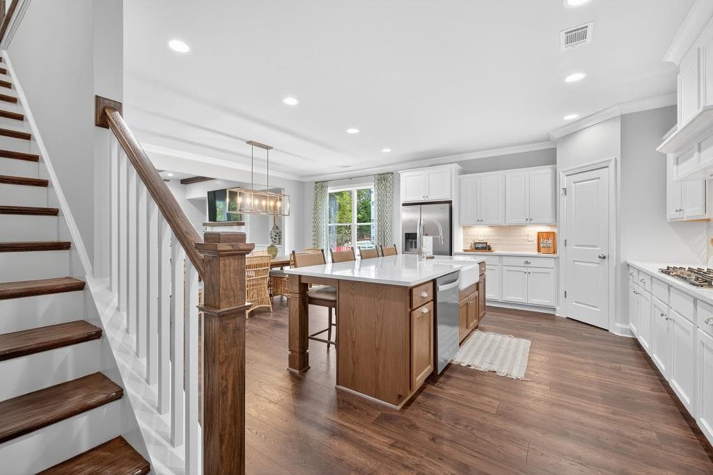 4 bedroom, 4 bathroom, 3,014 sq ft single family residence under contract at 5649 Ernest Way, Flowery Branch, GA 30542 — photo 9