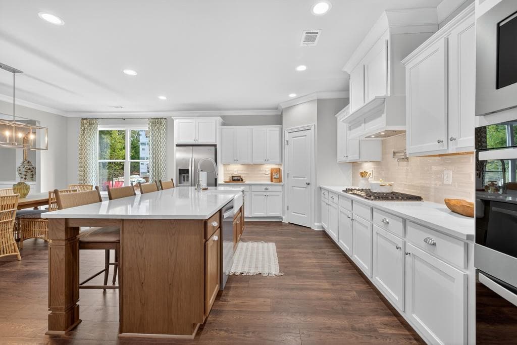 4 bedroom, 4 bathroom, 3,014 sq ft single family residence under contract at 5649 Ernest Way, Flowery Branch, GA 30542 — photo 10
