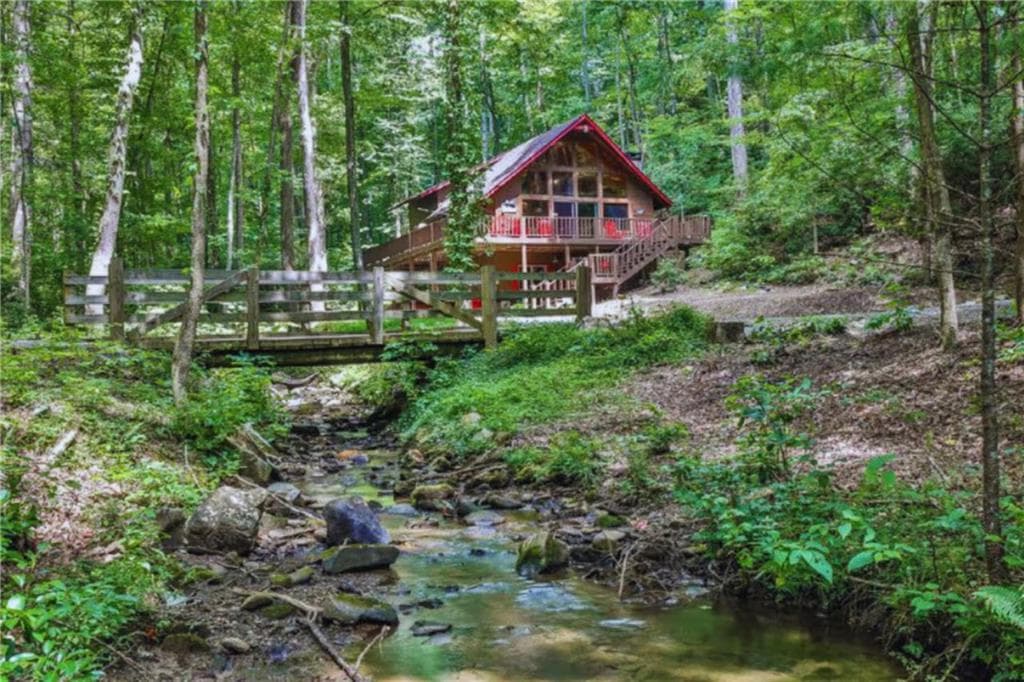 3 bedroom, 3 bathroom, 2,494 sq ft single family residence for sale at 469 N Lake Drive, Ellijay, GA 30536