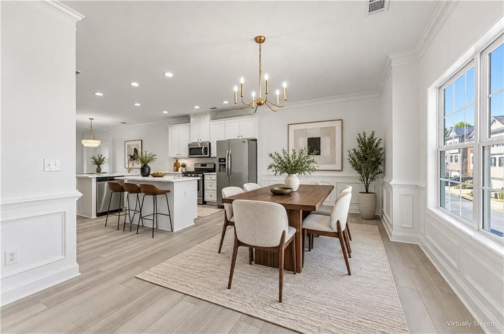 5 bedroom, 4 bathroom, 2,637 sq ft townhouse for sale at 3458 Lockmed Drive, Peachtree Corners, GA 30092 — photo 3
