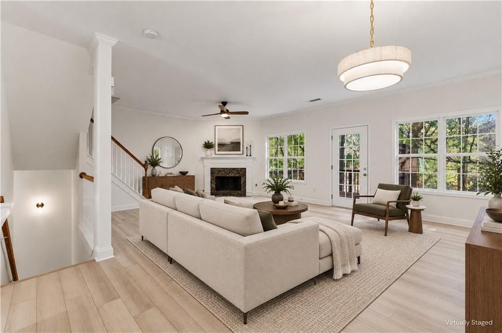 5 bedroom, 4 bathroom, 2,637 sq ft townhouse for sale at 3458 Lockmed Drive, Peachtree Corners, GA 30092 — photo 6