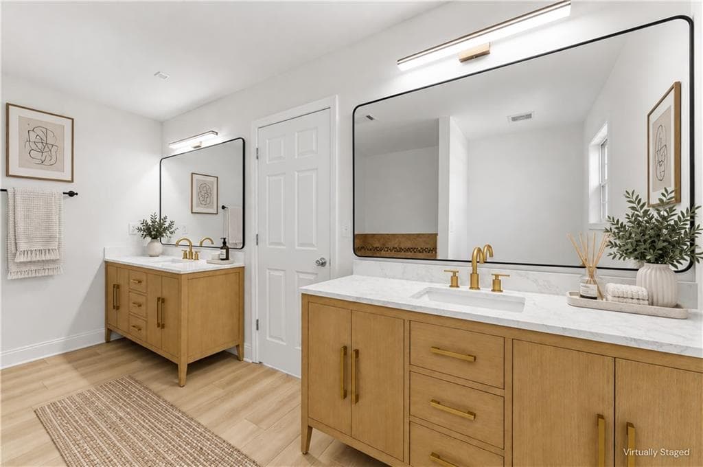 5 bedroom, 4 bathroom, 2,637 sq ft townhouse for sale at 3458 Lockmed Drive, Peachtree Corners, GA 30092 — photo 10