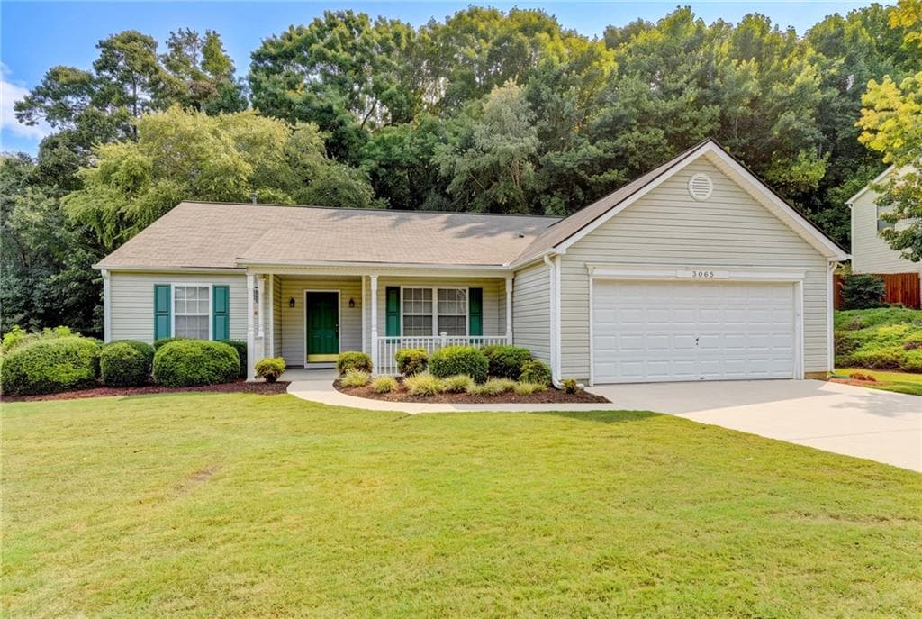 3 bedroom, 2 bathroom, 1,815 sq ft single family residence for sale at 3065 Evergreen Eve Crossing, Dacula, GA 30019