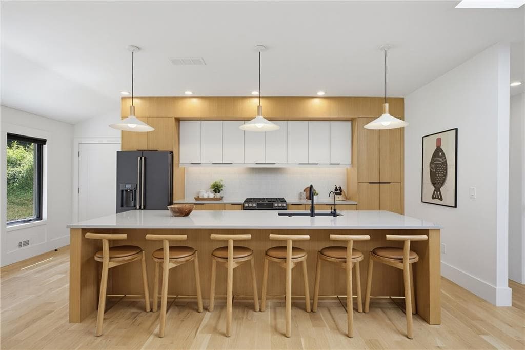 4 bedroom, 5 bathroom, 4,754 sq ft single family residence for sale at 2030 Clairmont Terrace, Atlanta, GA 30345 — photo 8