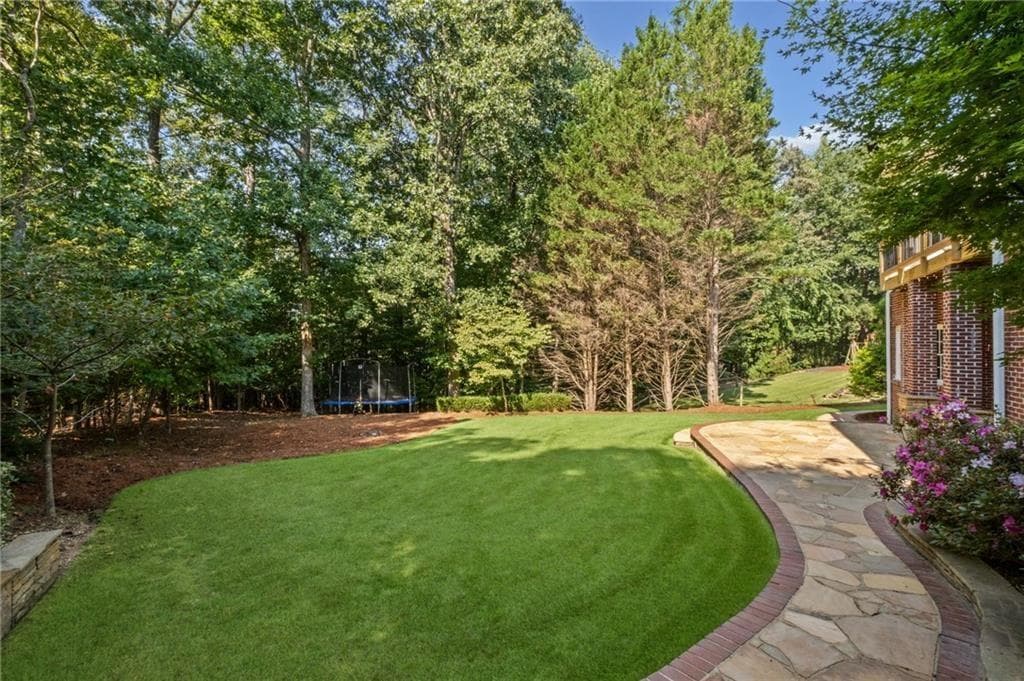 5 bedroom, 5 bathroom, 4,771 sq ft single family residence under contract at 5015 Rockingham Drive, Roswell, GA 30075 — photo 6
