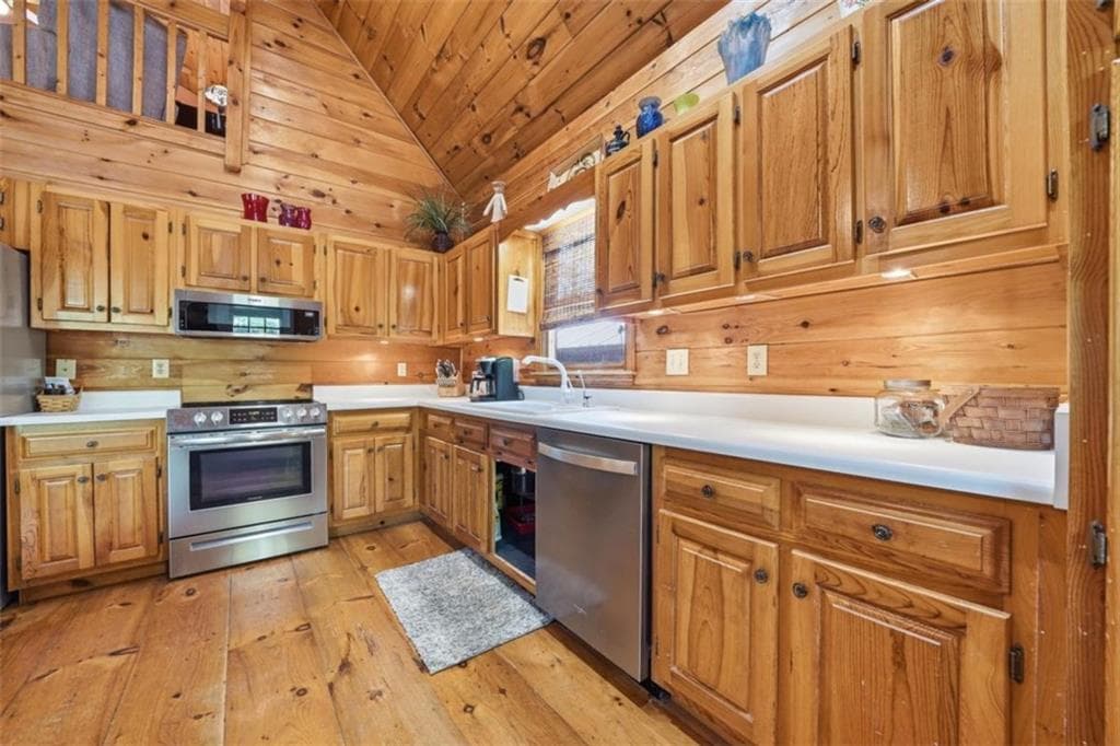 3 bedroom, 2 bathroom, 1,392 sq ft single family residence for sale at 105 Blackberry Falls Court, Ellijay, GA 30536 — photo 10