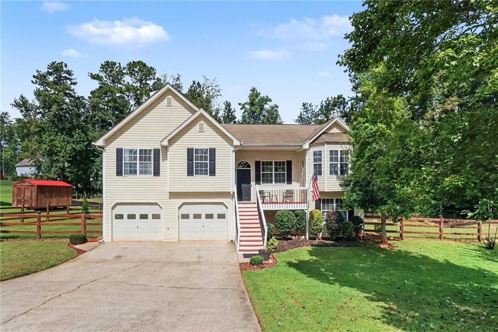 4 bedroom, 3 bathroom, 1,420 sq ft single family residence for sale at 41 Austin Bridge Trail, Douglasville, GA 30134