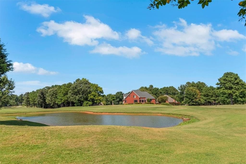 5 bedroom, 5 bathroom, 3,718 sq ft single family residence for sale at 1114 Edward Drive, Mcdonough, GA 30252 — photo 5