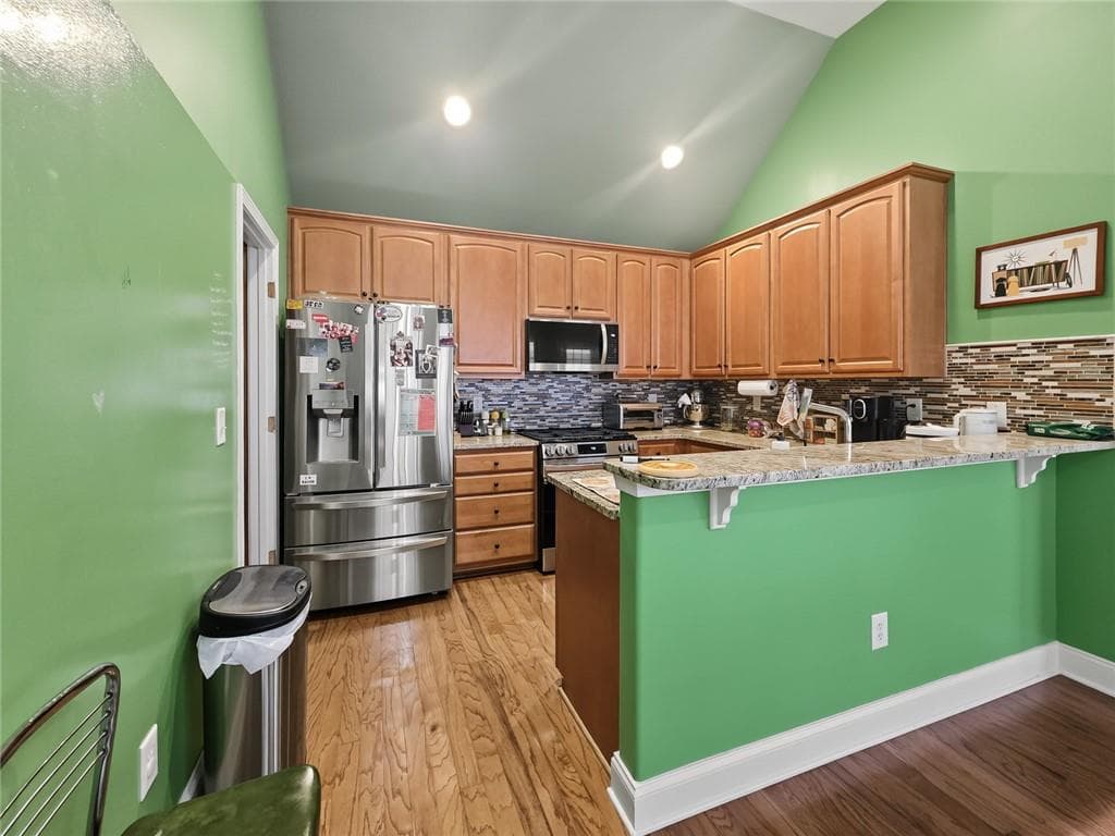 2 bedroom, 2 bathroom, 1,350 sq ft single family residence for sale at 224 Villa Creek Parkway, Canton, GA 30114 — photo 8