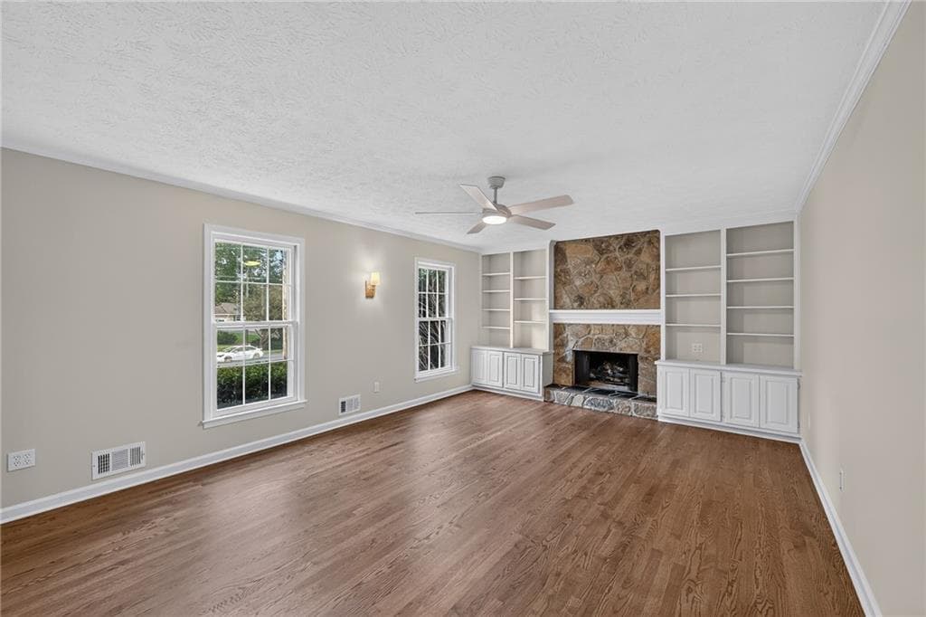 3 bedroom, 2 bathroom, 1,775 sq ft single family residence under contract at 2750 Holly Ridge Circle, Marietta, GA 30062 — photo 3