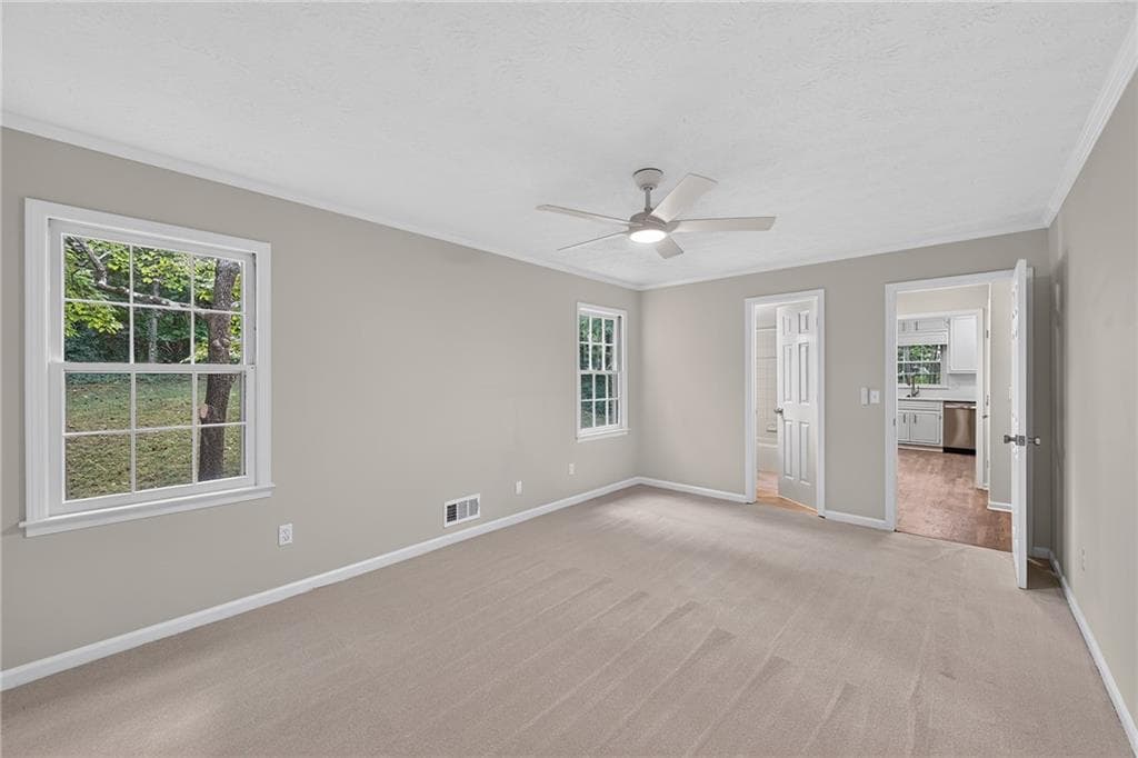 3 bedroom, 2 bathroom, 1,775 sq ft single family residence under contract at 2750 Holly Ridge Circle, Marietta, GA 30062 — photo 8