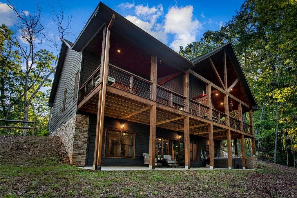 5 bedroom, 4 bathroom, 3,012 sq ft single family residence for sale at 1081 Dills Road, Blue Ridge, GA 30513 — photo 10