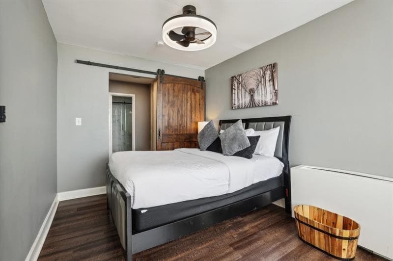 1 bedroom, 1 bathroom, 631 sq ft condominium for sale at 215 Piedmont Avenue 1804, Atlanta, GA 30308 — photo 4