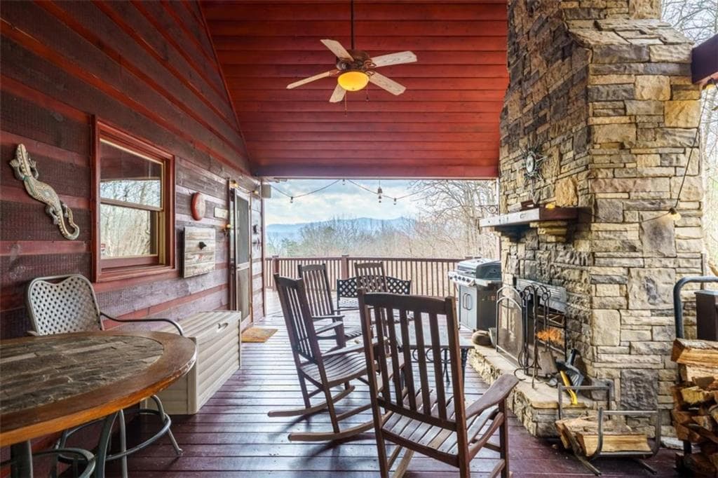3 bedroom, 3 bathroom, 2,450 sq ft single family residence for sale at 97 Fox Mountain Crossing Road, Blue Ridge, GA 30513 — photo 8