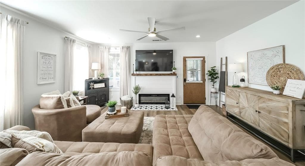 4 bedroom, 4 bathroom, 2,000 sq ft single family residence for sale at 212 Georgia Avenue, Bremen, GA 30110 — photo 4