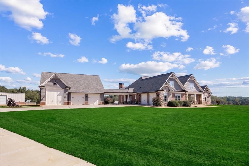 4 bedroom, 5 bathroom, 4,916 sq ft single family residence for sale at 1051 Gresham Road, Good Hope, GA 30641 — photo 3