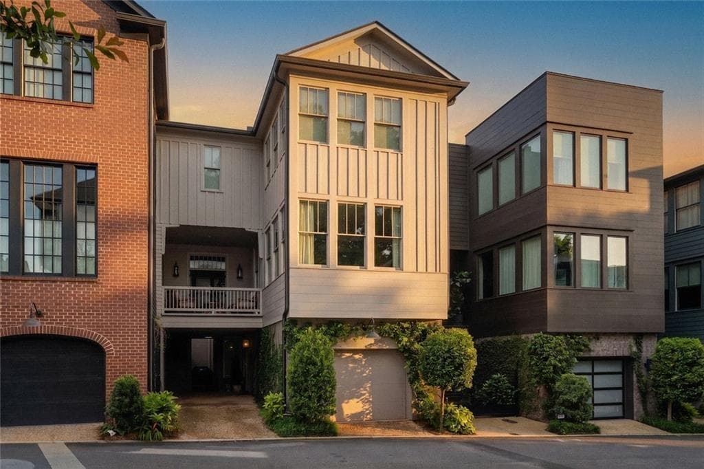 4 bedroom, 4 bathroom, 2,063 sq ft townhouse for sale at 1891 Vigo Street, Atlanta, GA 30307