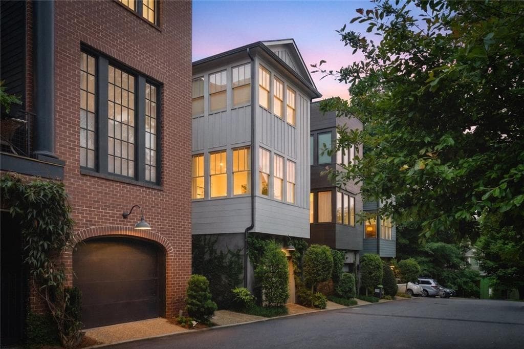 4 bedroom, 4 bathroom, 2,063 sq ft townhouse for sale at 1891 Vigo Street, Atlanta, GA 30307 — photo 8