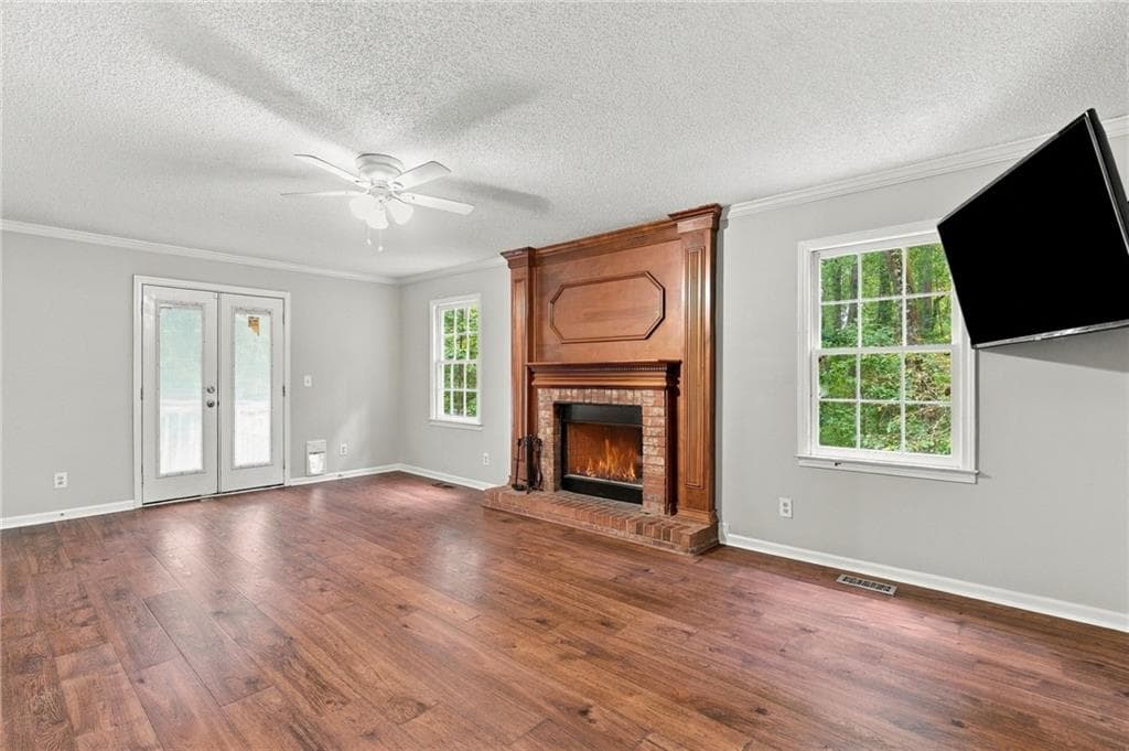 3 bedroom, 3 bathroom, 1,758 sq ft single family residence for sale at 3095 Chelsea Lane, Acworth, GA 30102 — photo 5