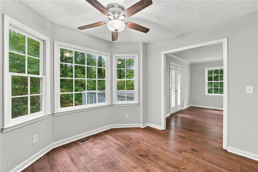 3 bedroom, 3 bathroom, 1,758 sq ft single family residence for sale at 3095 Chelsea Lane, Acworth, GA 30102 — photo 10