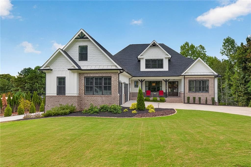 5 bedroom, 4 bathroom, 7,135 sq ft single family residence for sale at 2218 Shoal Creek Road, Buford, GA 30518 — photo 3