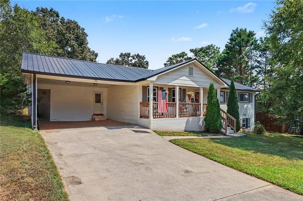 3 bedroom, 2 bathroom, 1,884 sq ft single family residence for sale at 51 Rainwood Circle SE Drive, Silver Creek, GA 30173 — photo 2