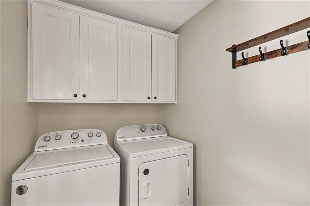 3 bedroom, 2 bathroom, 1,884 sq ft single family residence for sale at 51 Rainwood Circle SE Drive, Silver Creek, GA 30173 — photo 9