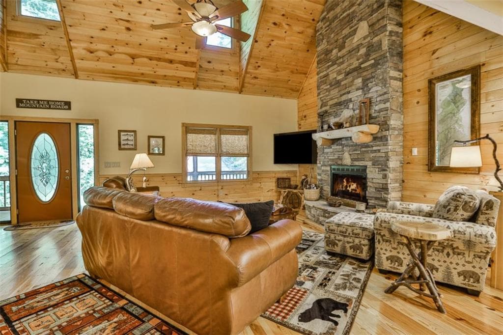 4 bedroom, 4 bathroom, 3,524 sq ft single family residence for sale at 40 Graham Court, Ellijay, GA 30540 — photo 9