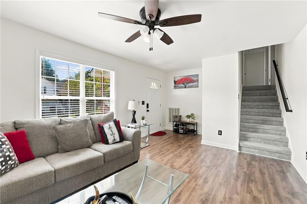 3 bedroom, 2 bathroom, 1,140 sq ft single family residence for sale at 102 Huntington Way, Dallas, GA 30132 — photo 5